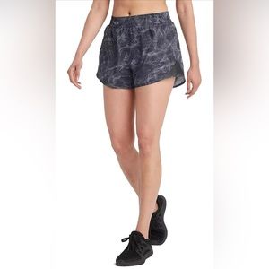 NWT All in Motion Women's Mid-Rise Run Shorts 3"